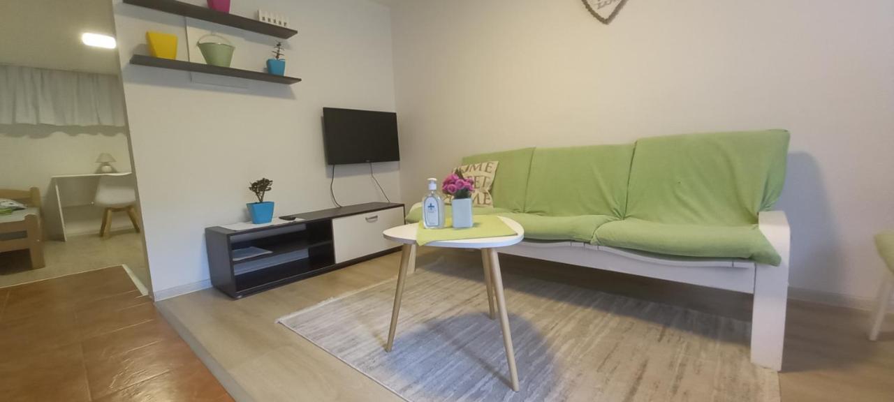 Jani Apartment City Skopje City ​​Center Екстер'єр фото