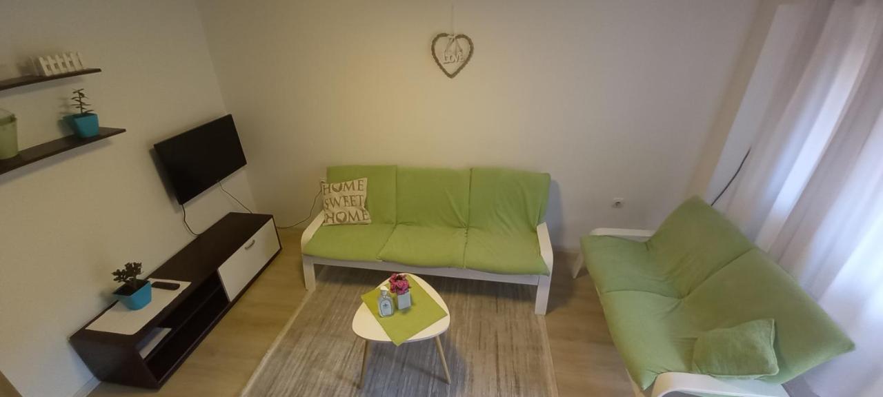 Jani Apartment City Skopje City ​​Center Екстер'єр фото