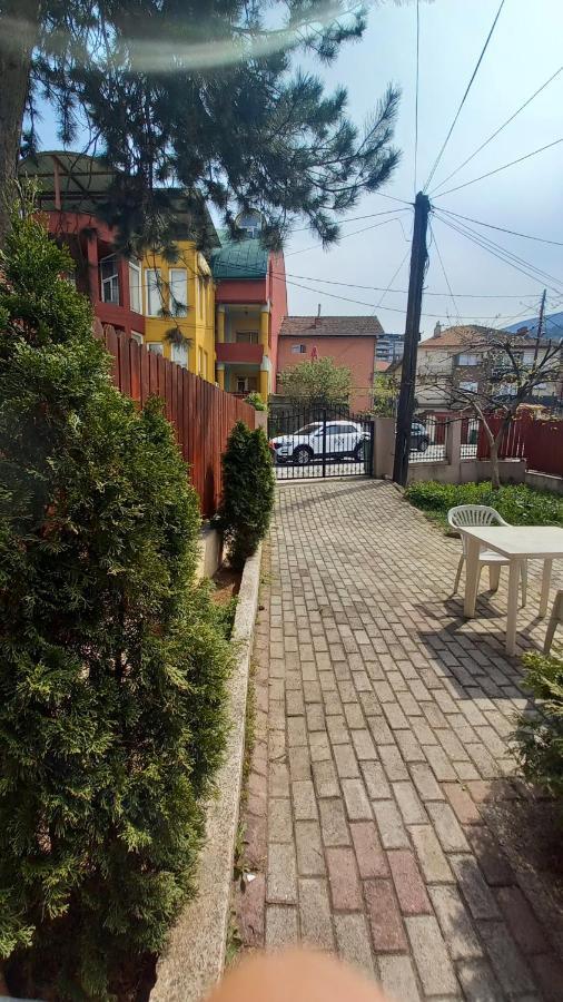 Jani Apartment City Skopje City ​​Center Екстер'єр фото